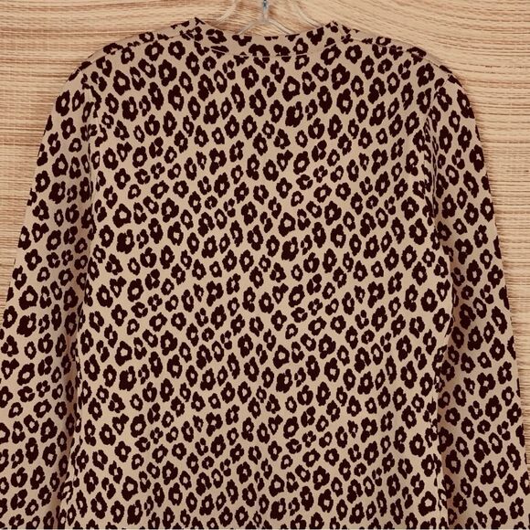 Theory Leopard Animal Print Glossed V-Neck Button Down Cardigan Tan/Black Size L - Picture 8 of 13